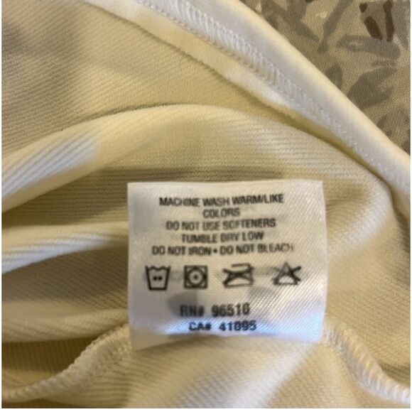 UNDER ARMOUR | cream mock neck long sleeve top S - Picture 5 of 6